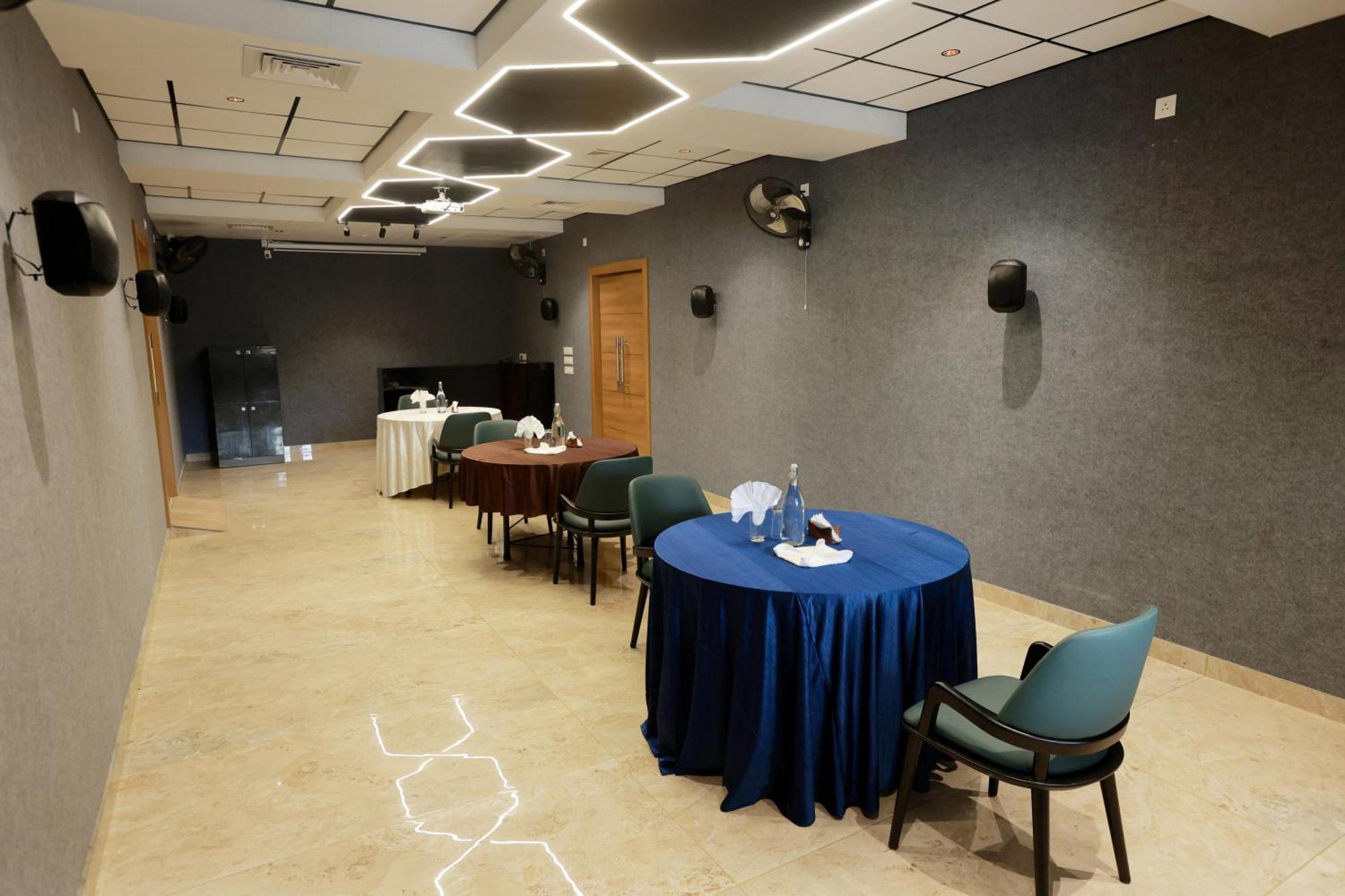 מלון Kochi Cmk Habitat Centre מראה חיצוני תמונה